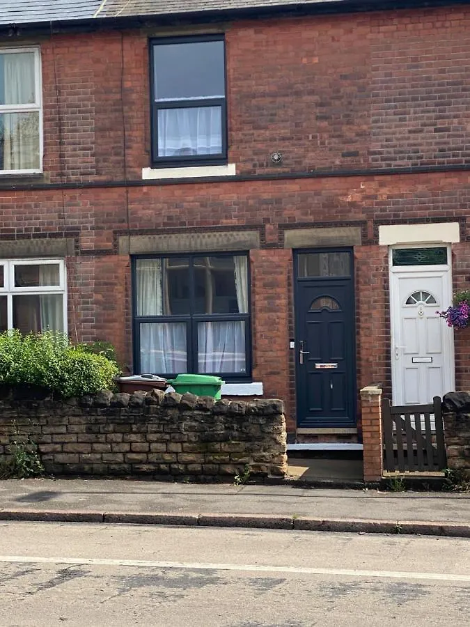 Holiday home Comfortable 2 Bedroom Home From Home With Parking Nottingham United Kingdom