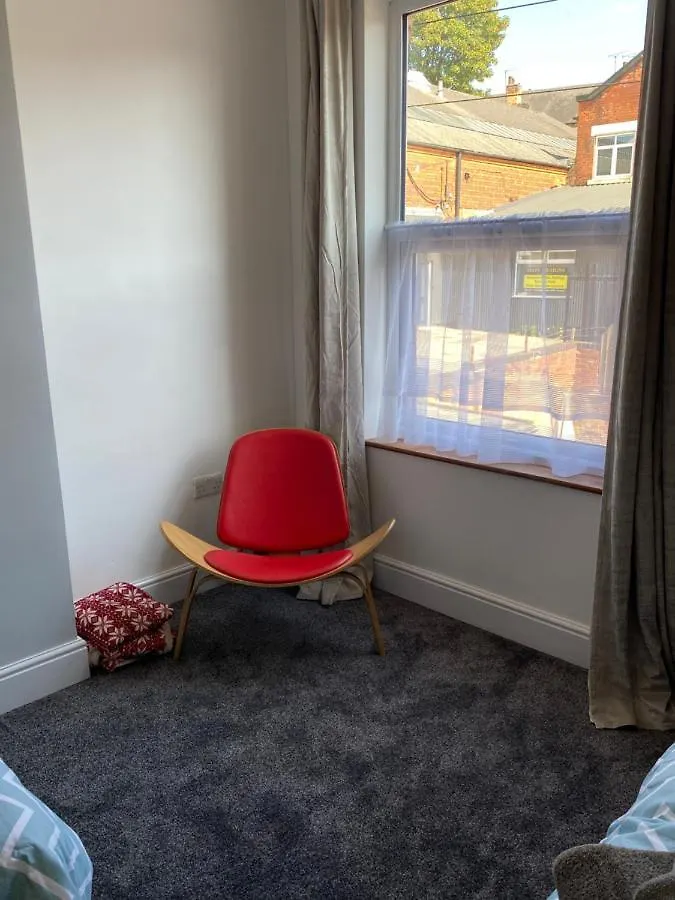 Comfortable 2 Bedroom Home From Home With Parking Nottingham 0*,