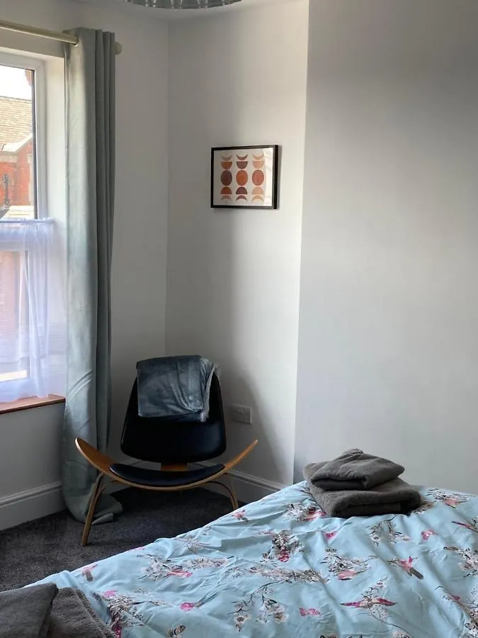 Comfortable 2 Bedroom Home From Home With Parking Nottingham Holiday home