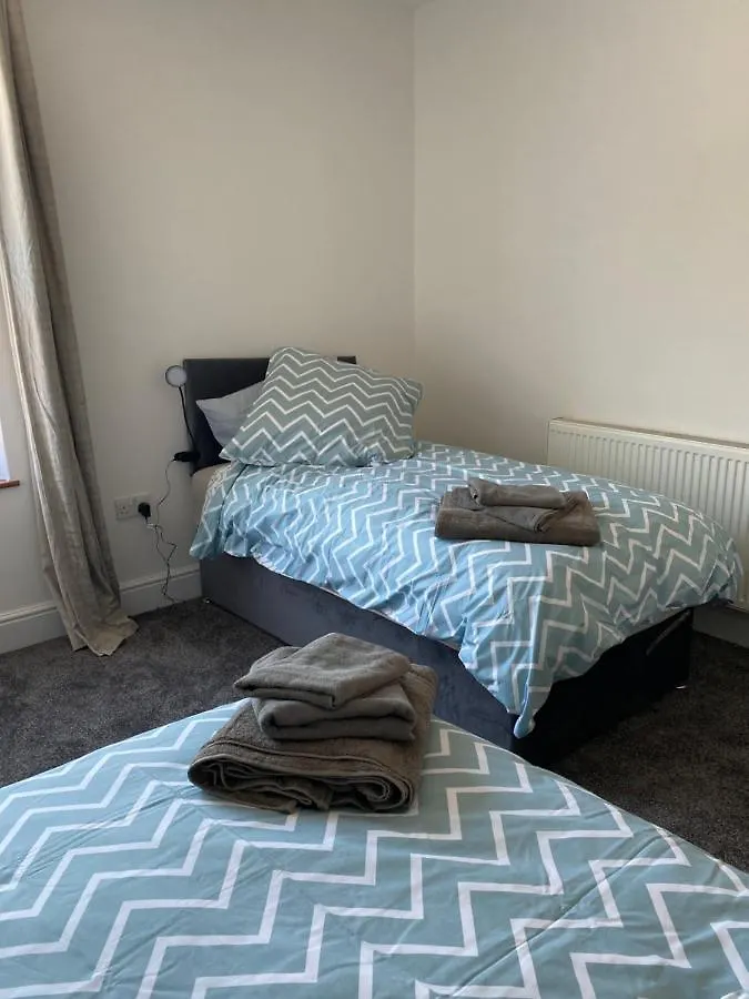 Comfortable 2 Bedroom Home From Home With Parking Nottingham Holiday home